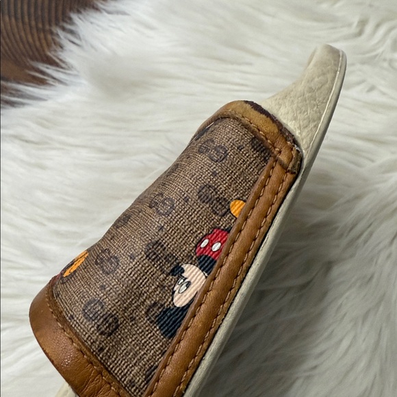 GUCCI x DISNEY Rare Printed Slides - Picture 14 of 16
